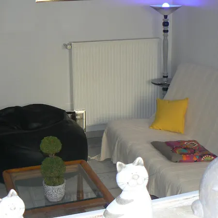 Au Calme Avec Vue Sur La Campagne, Parking Et Recharge Electrique - Fr-1-584-370 *